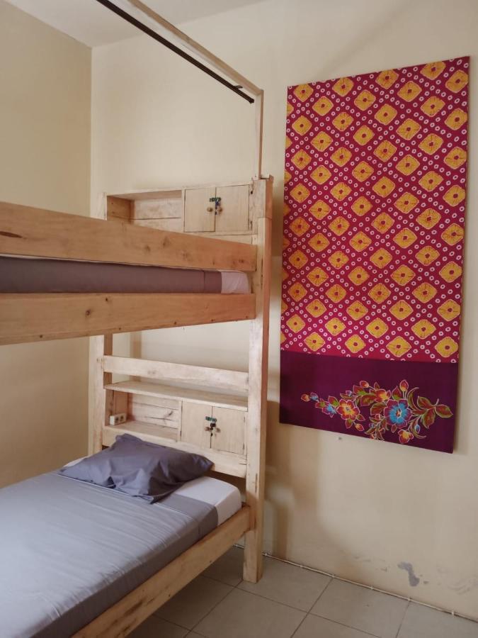 Barracuda Beach Hostel Amed  Exterior photo