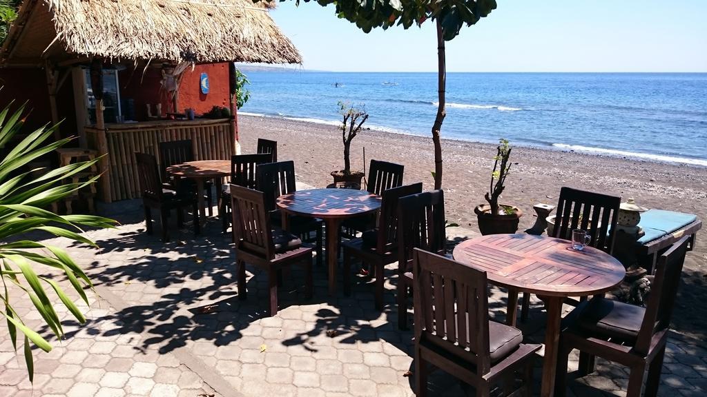 Barracuda Beach Hostel Amed  Exterior photo