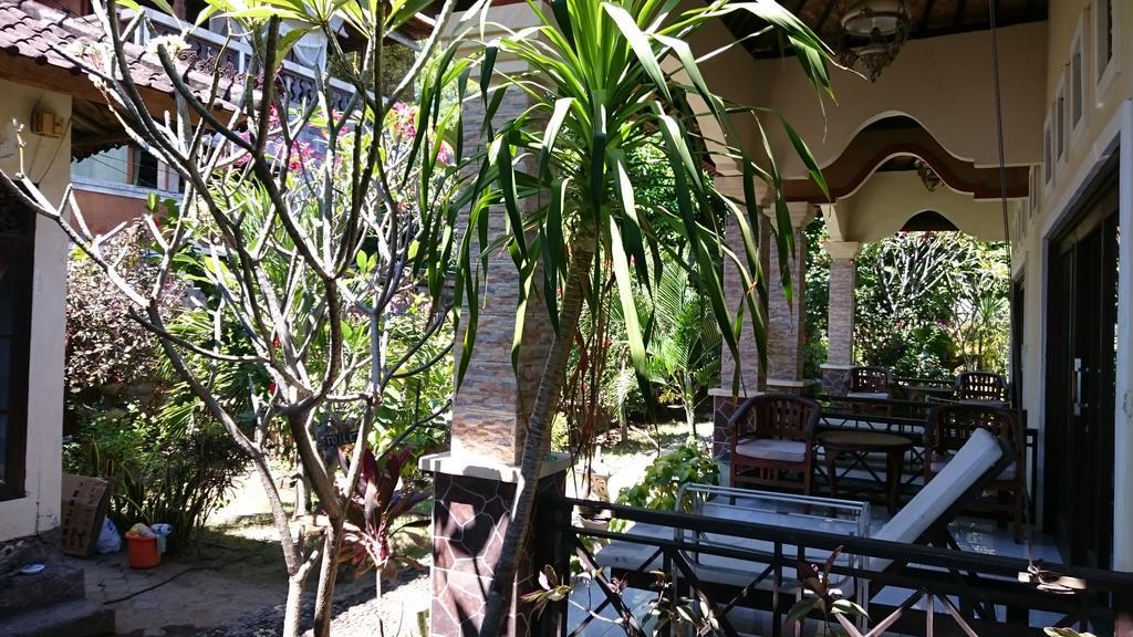 Barracuda Beach Hostel Amed  Exterior photo