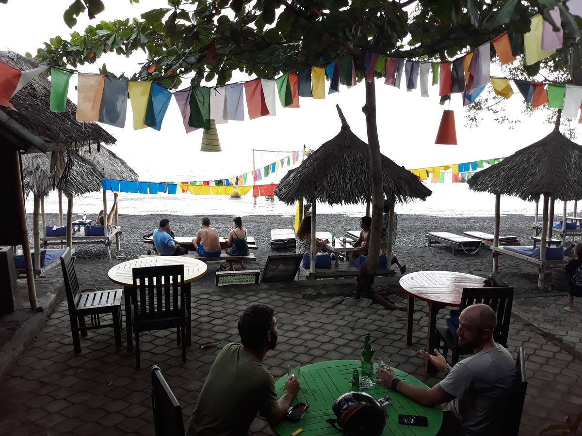 Barracuda Beach Hostel Amed  Exterior photo