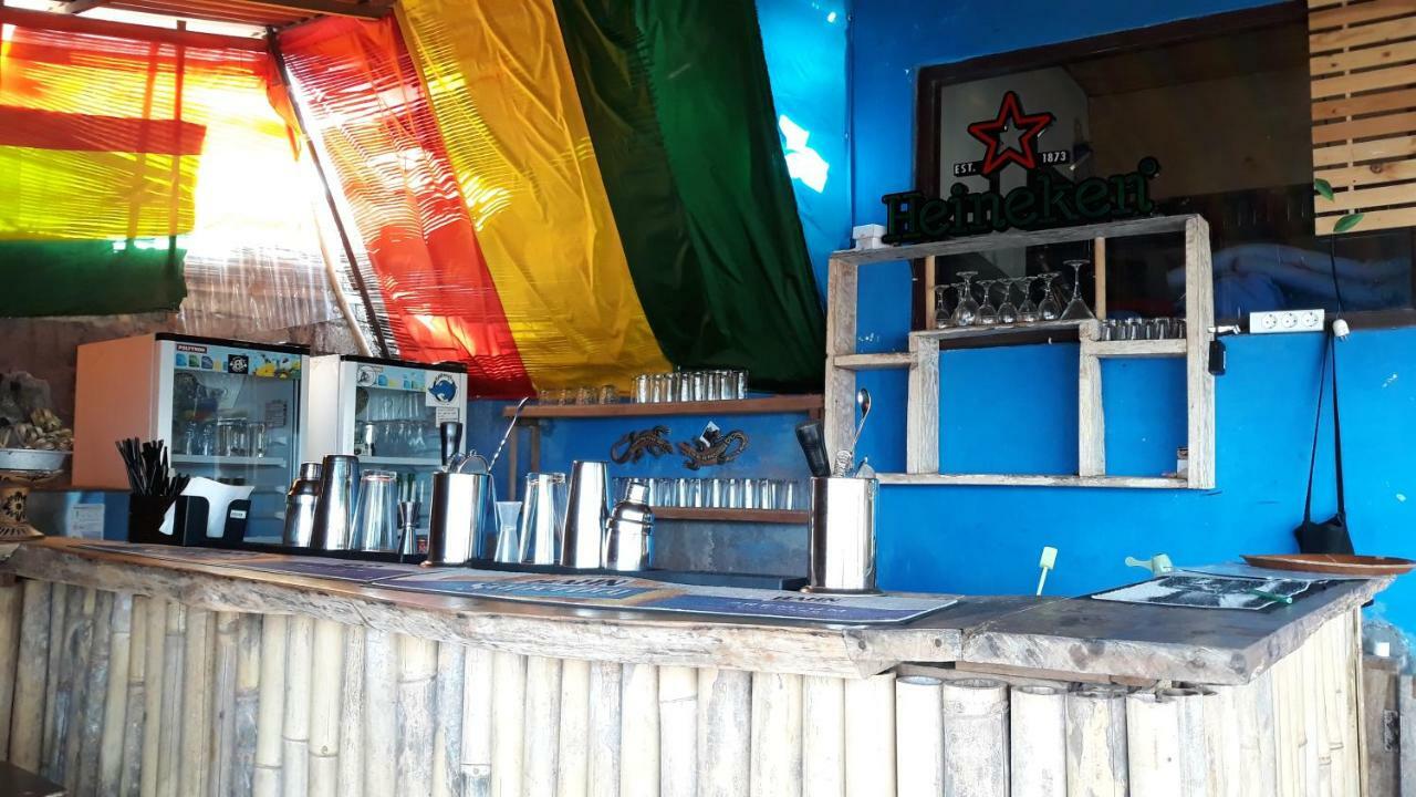 Barracuda Beach Hostel Amed  Exterior photo